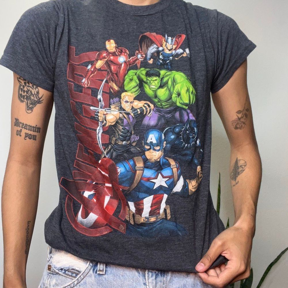 marvel avengers comic graphic t-shirt